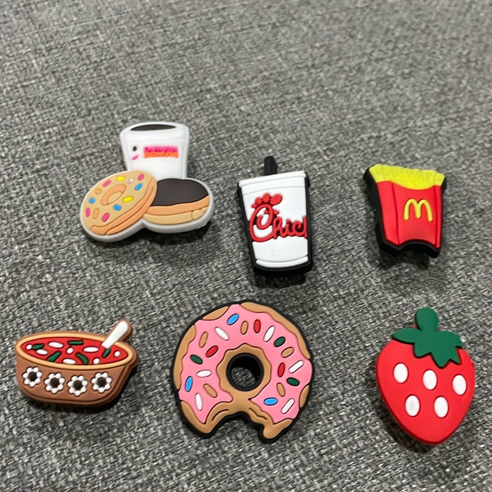 Croc Charms Food Dunkin Donut McDonald’s Chick fil A Ramen Donut Starber…